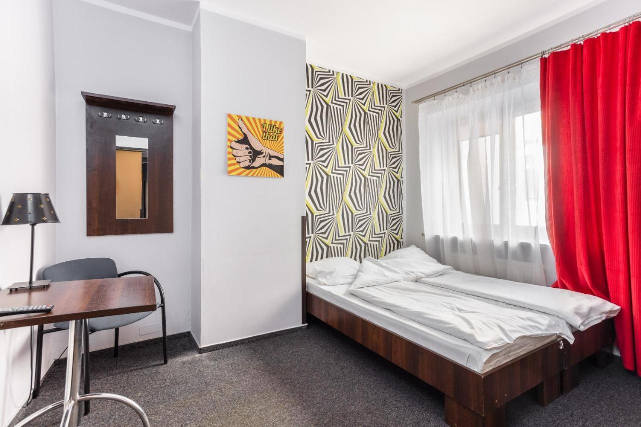 Shick Hostel&Apartments Breslau Exterior foto