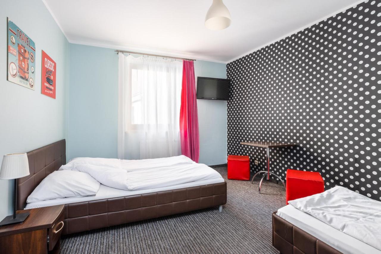 Shick Hostel&Apartments Breslau Exterior foto