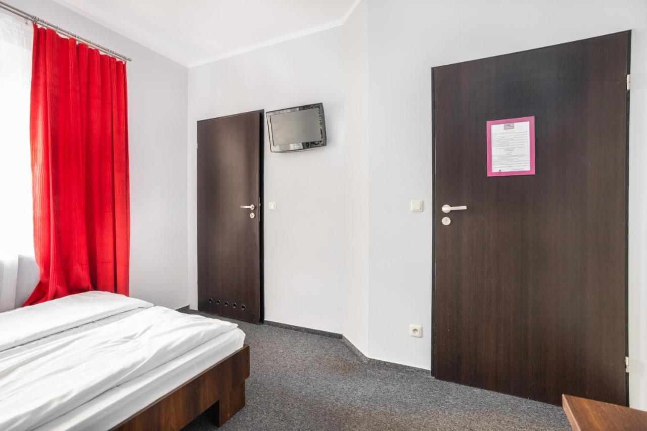 Shick Hostel&Apartments Breslau Exterior foto